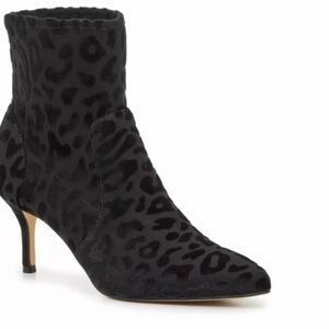 New in box Charles David Black Leopard Heeled Boots
